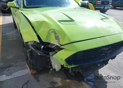 2020 Ford Mustang Ecoboost Fastback z USA, uszkodzony, nr VIN 1FA6P8TH8L5182596